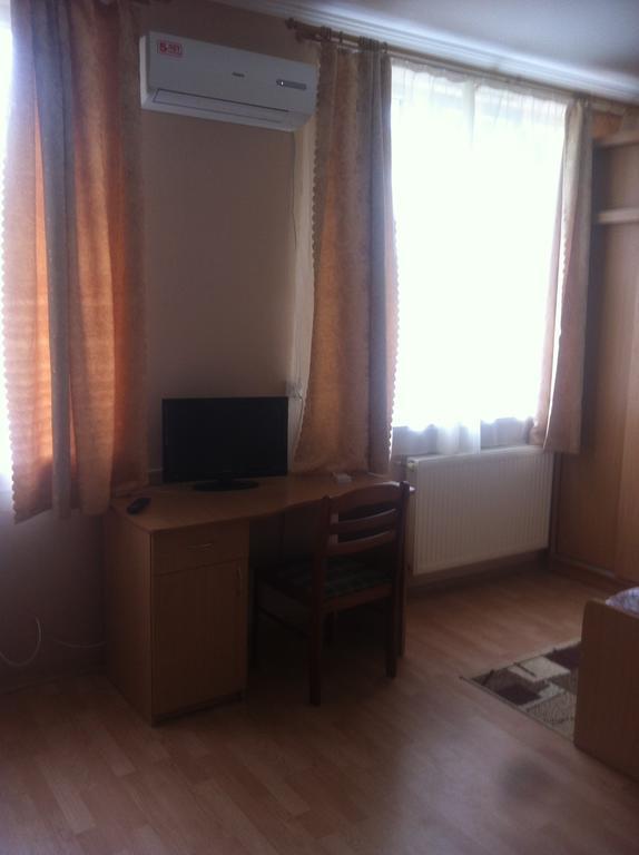 Piroshka Hotel 别列戈沃 外观 照片